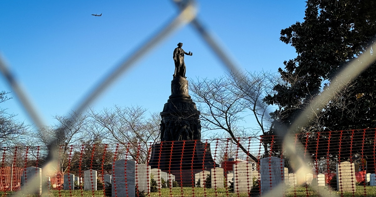 Featured image for "Federal Judge Approves Removal of Confederate Memorial at Arlington Cemetery"