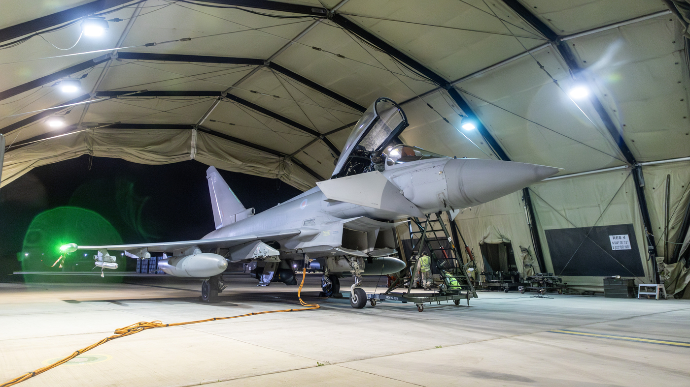 "Escalating Tensions: US Continues Airstrikes on Houthi Forces in Yemen"