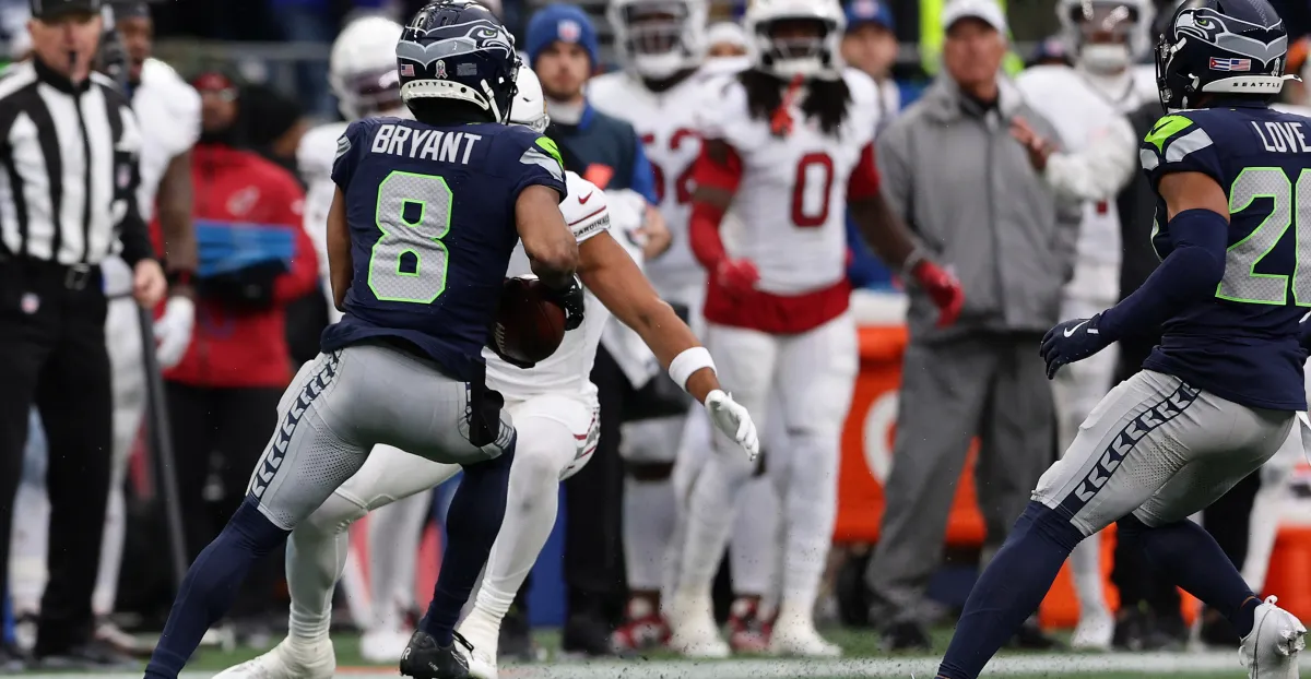 Seahawks Aim for Fifth Win Against Cardinals in Week 10