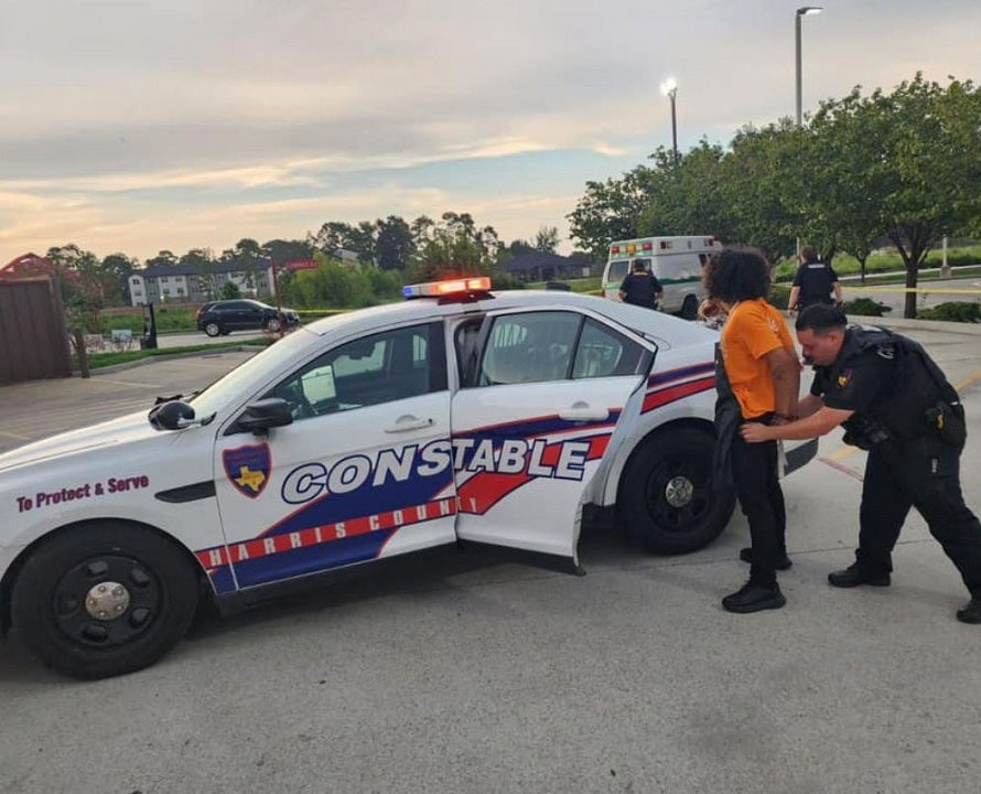 Featured image for "Popeyes Employee Shoots at Robber During Drug Deal on the Clock: Arrest Made"