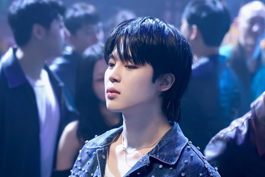 BTS's Jimin Makes History as First Korean Soloist to Top US Billboard Charts