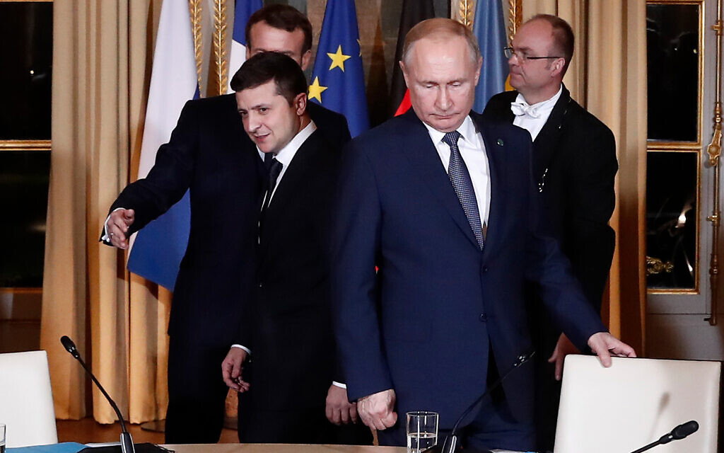 Featured image for Putin's Jewish friends call Zelensky a disgrace to the faith.