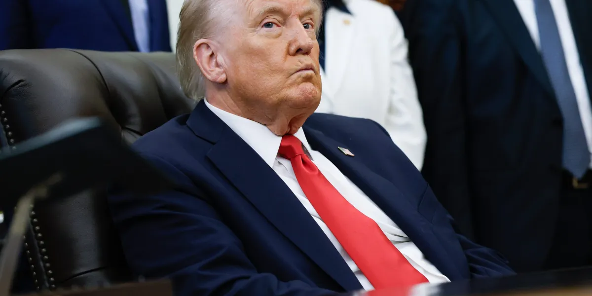 Featured image for U.S. National Debt Surges Toward $38 Trillion Amid Fiscal Concerns