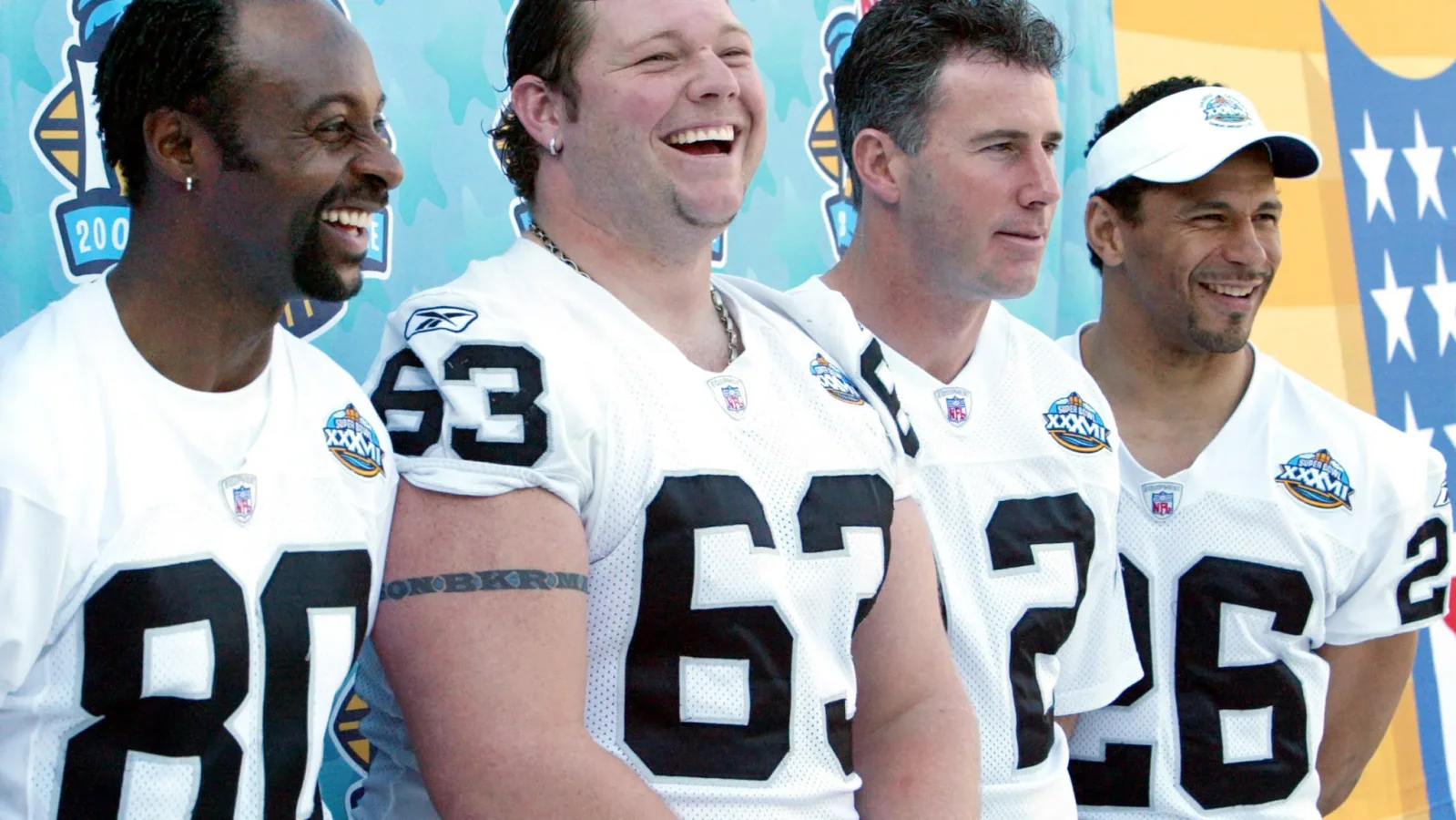 Former Raiders center Barret Robbins dies at 52 after Super Bowl disappearance