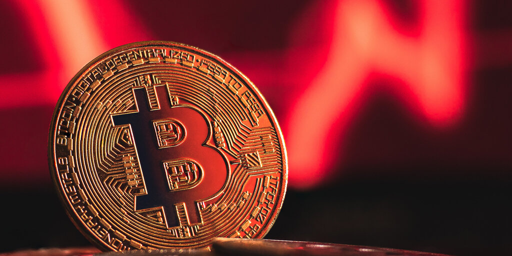 Bitcoin Price Plummets Below $40K Amid Grayscale Unwind and ETF Launch