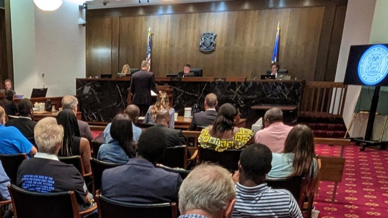 Featured image for Appeals Court Reviews Ex-Officer's Appeal in Controversial Lyoya Case