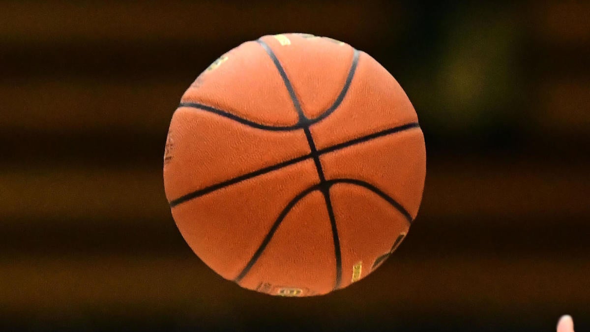 "Controversial Buzzer-Beater Call in New Jersey High School Basketball Semifinal Sparks Debate"