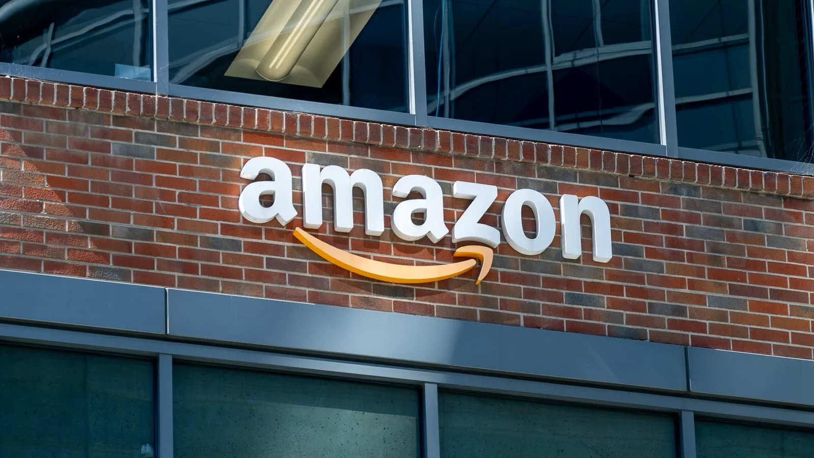 Amazon accidentally signals layoffs in AWS staff email amid broader restructuring