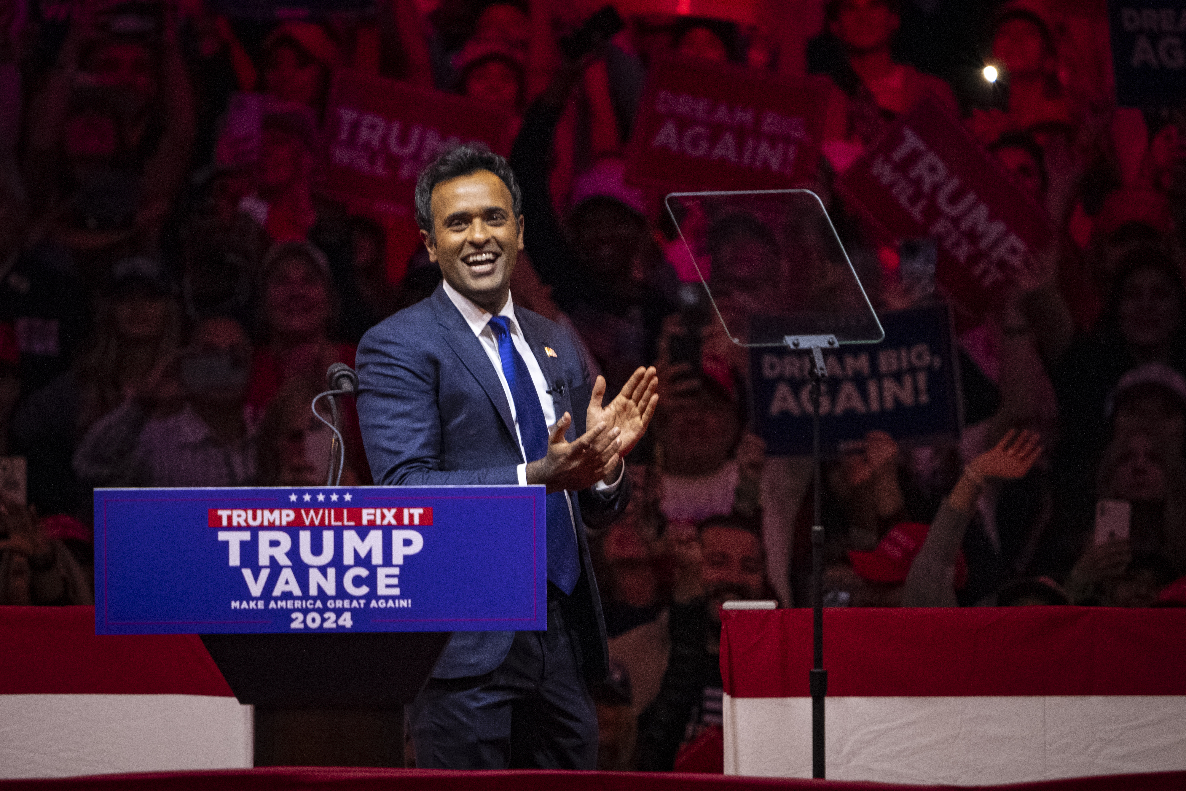 Ramaswamy Supports Trump's Controversial Mass Deportation Strategy