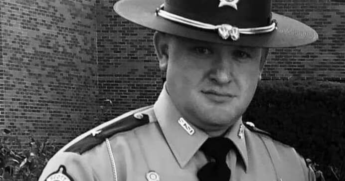 Suspect in custody after Kentucky deputy killed during traffic stop.