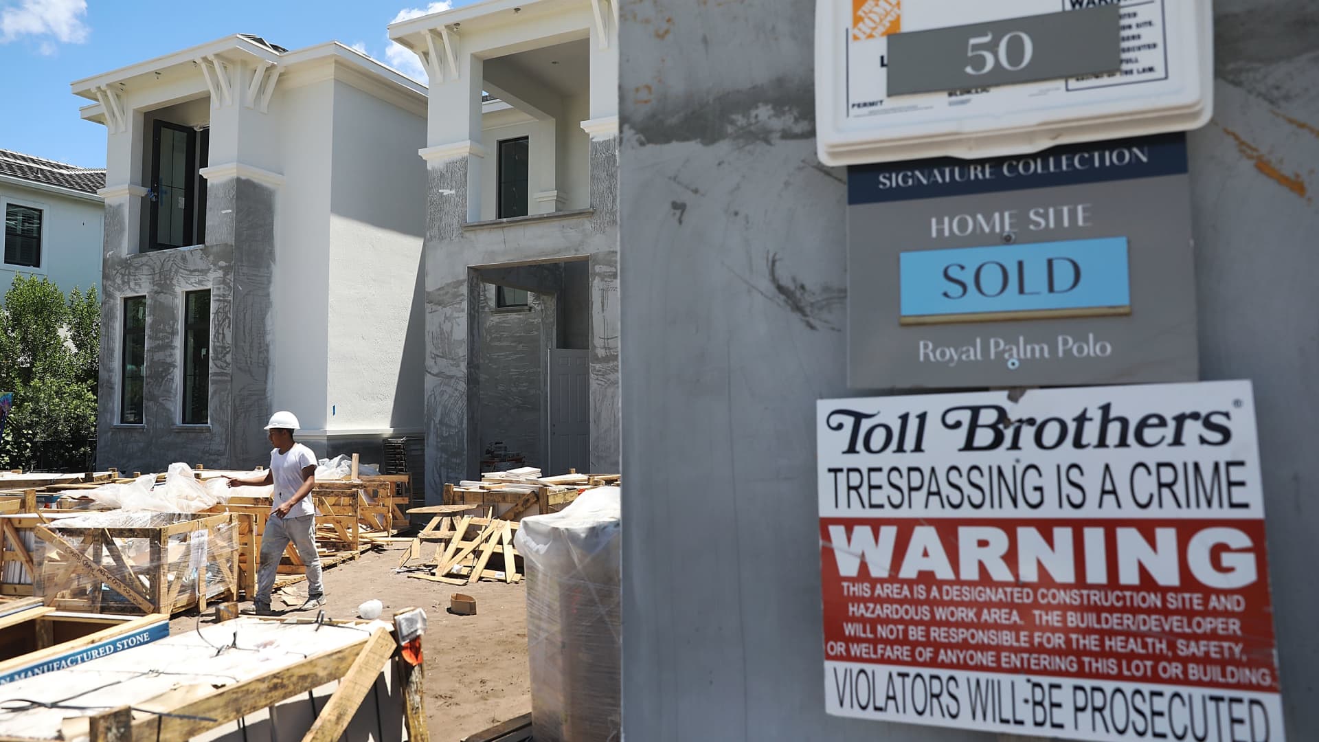 Featured image for Palo Alto Networks and Urban Outfitters among top movers after hours.