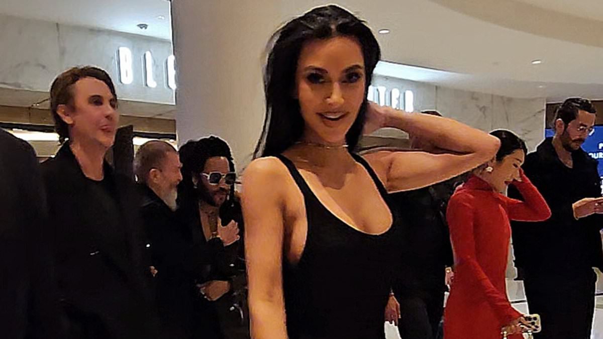 Featured image for "Kim Kardashian and Kendall Jenner's Stylish Twinning Moments with Ivanka Trump and Justin Timberlake"