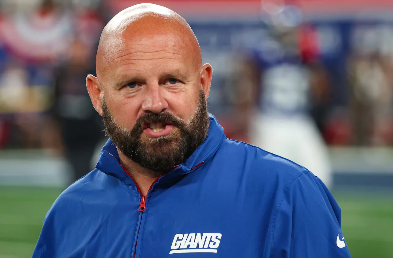 Giants Crumble in 30-7 Defeat to Dominant Buccaneers