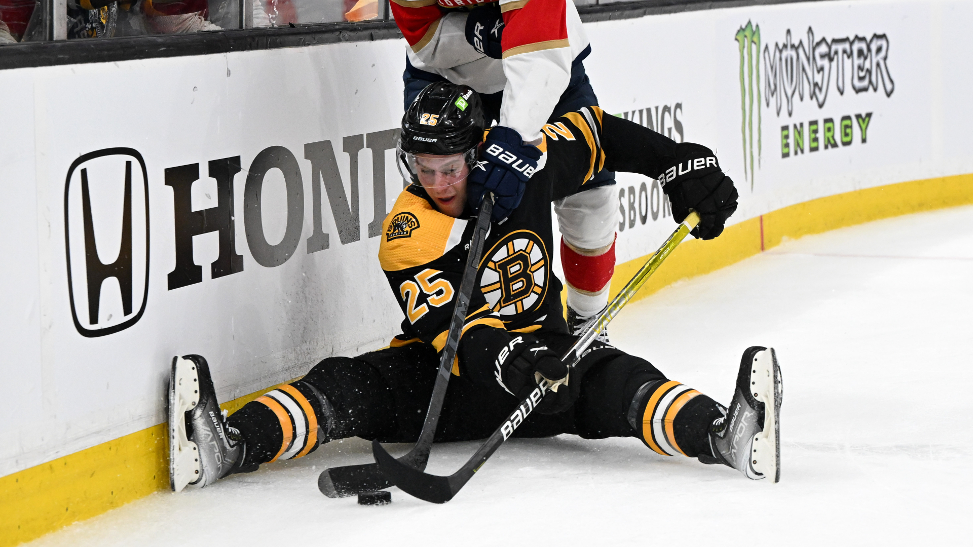 Featured image for Bruins Dominate Panthers in Game 1 of NHL Playoffs.