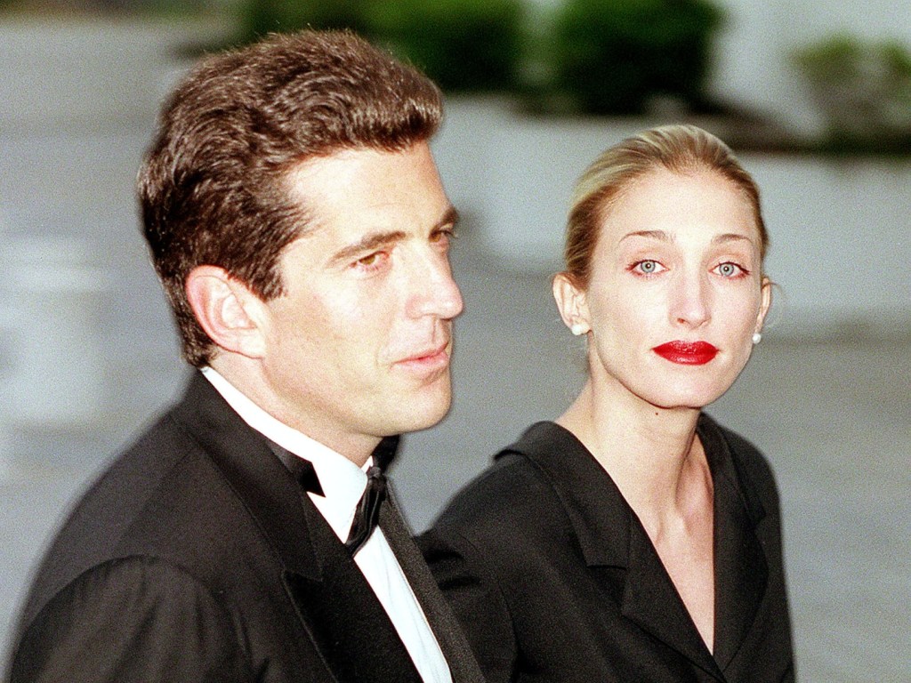 Featured image for Carolyn Bessette's Defiant Reaction to JFK Jr's Party Rule Revealed