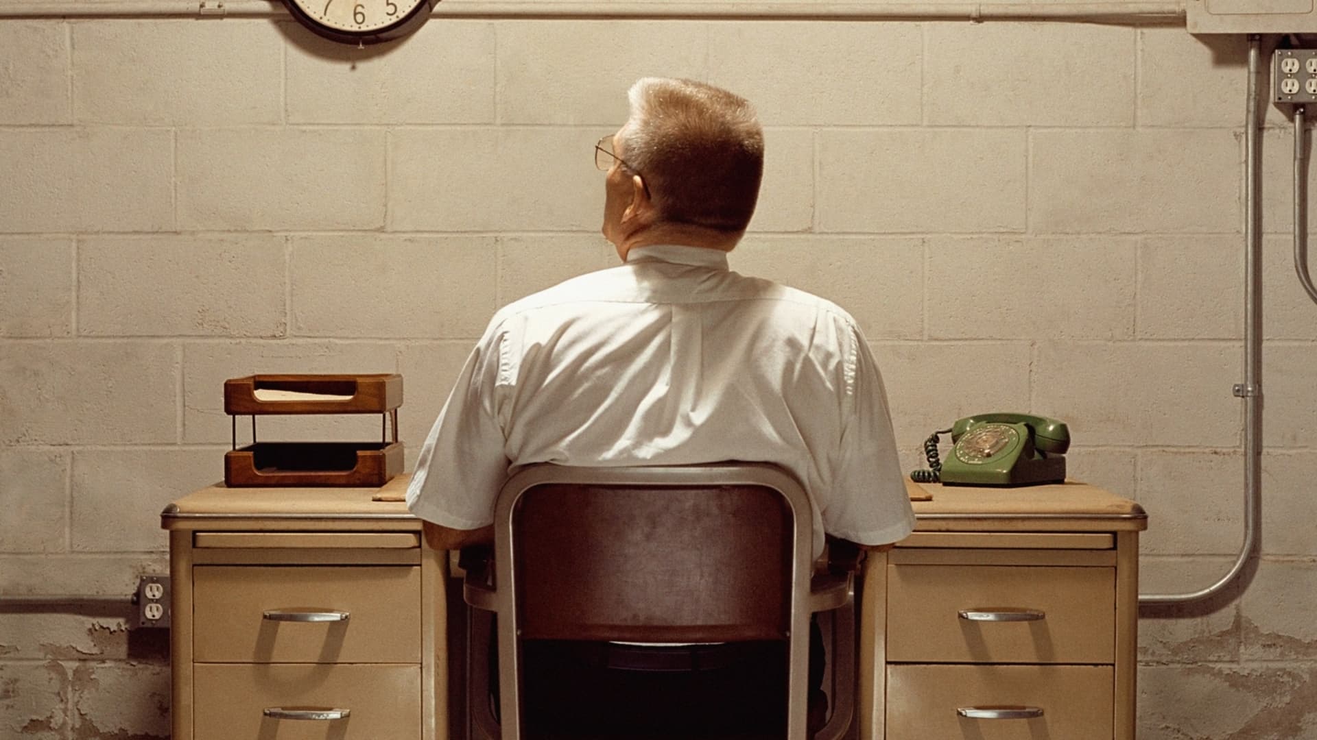 Featured image for Employers Assert Dominance as Workers Lose Grip on Job Market