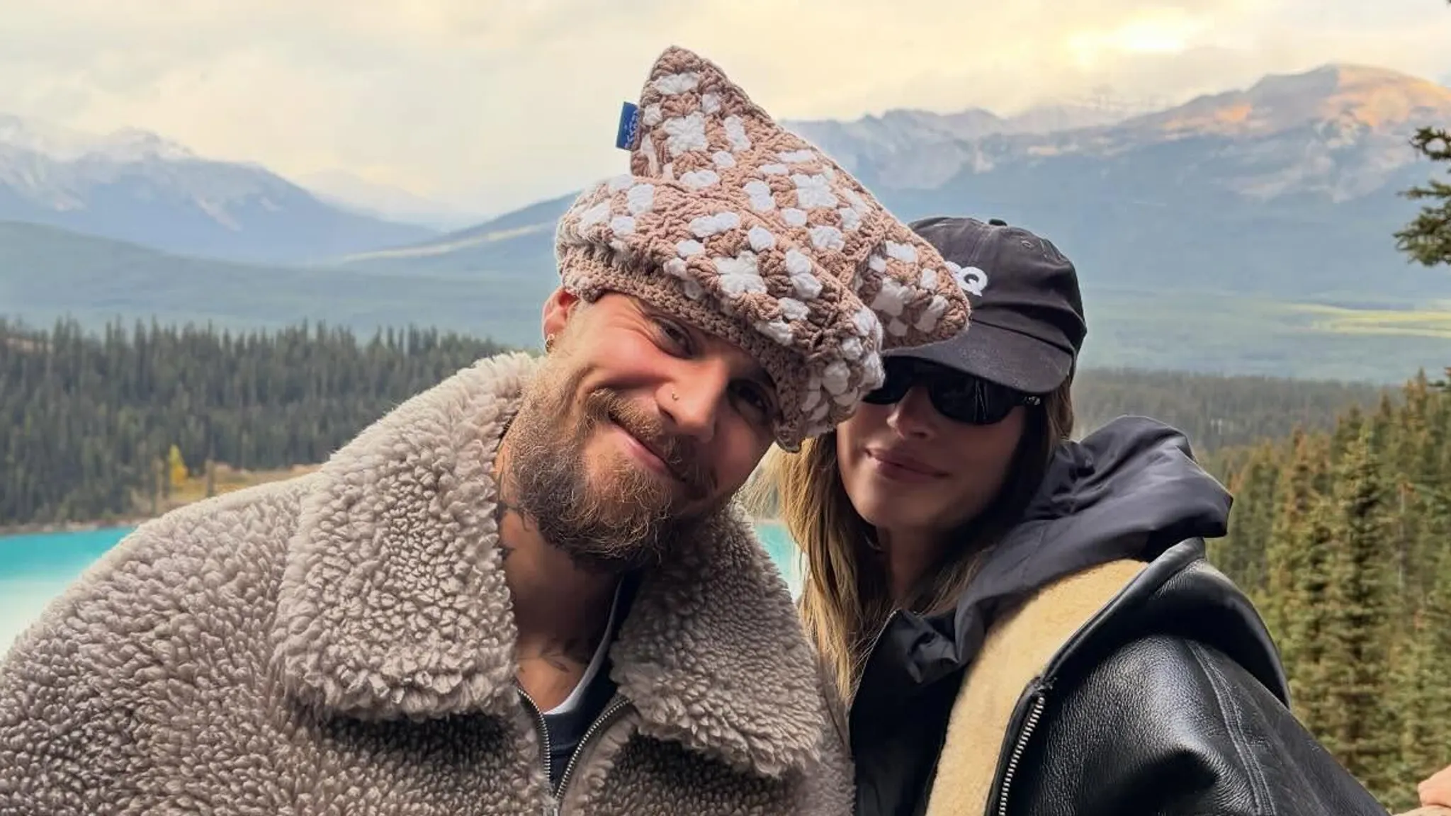 Featured image for Justin & Hailey Bieber Celebrate Love with Romantic Getaway