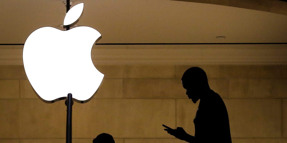 "Unpacking Apple's Antitrust Woes: A Year of Legal Battles and Public Backlash"