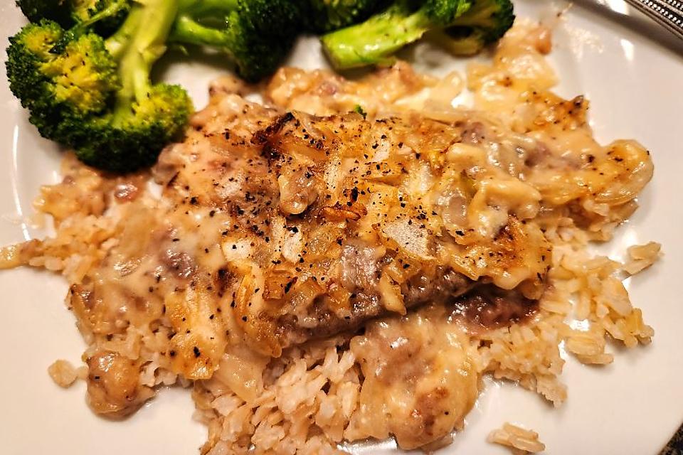 "Heart-Healthy Baked Smothered Round Steak Recipe: Inspired by the American Heart Association"