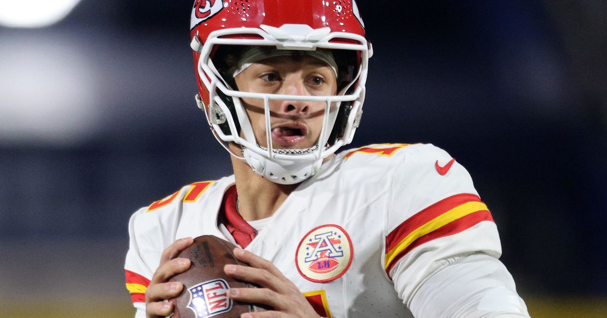 Bills Defeat Chiefs: Mahomes Sees Loss as Catalyst for Team Growth