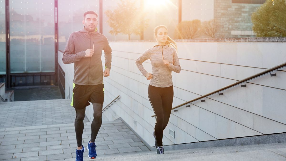 "30-Day Experiment: The Impact of 15,000 Daily Steps on the Body"