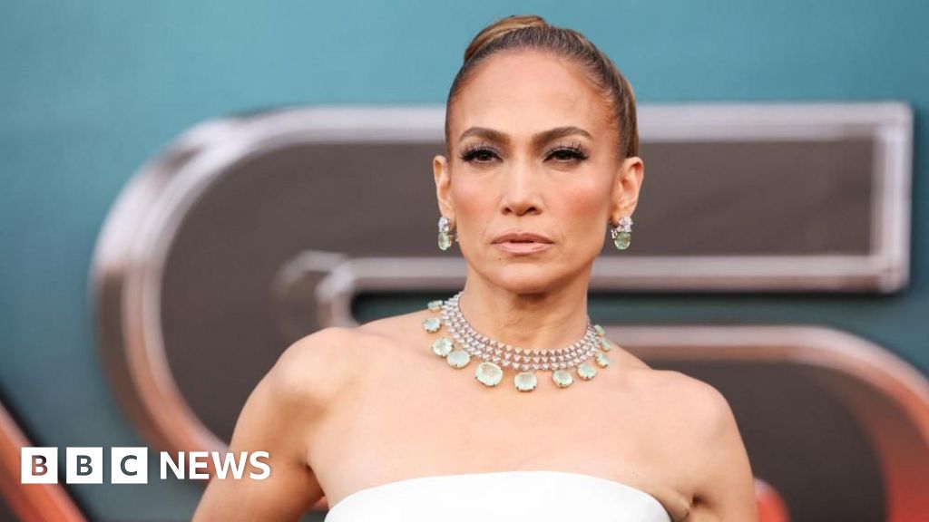 Jennifer Lopez Cancels US Tour to Focus on Family Amid 'Heartsick' Feelings