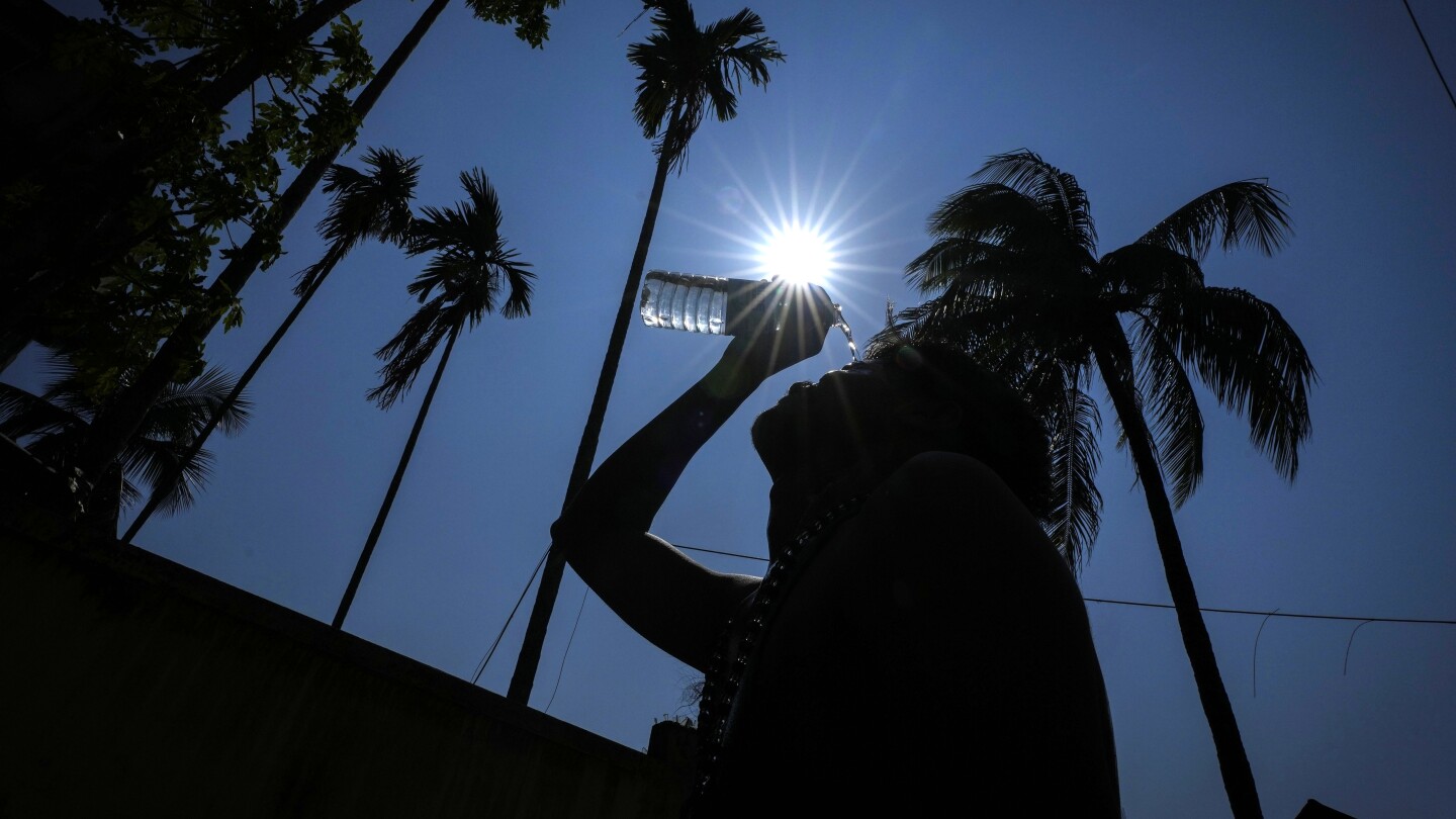 "UN Warns of 'Climate Hell' as Global Heat Records Shatter for 12 Months"
