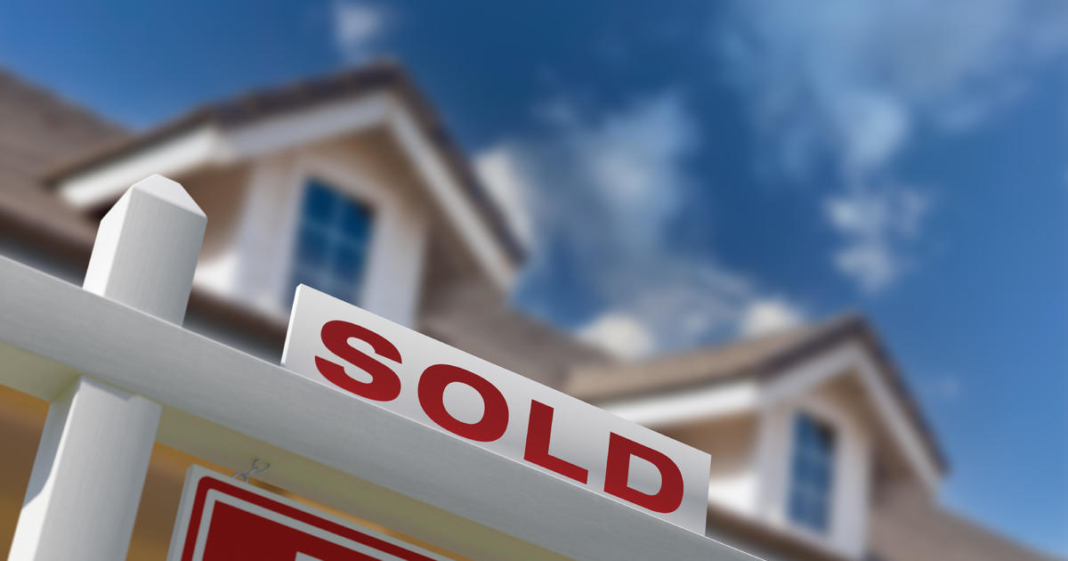 Featured image for "Survey Reveals Shrinking Homes and Vanishing Hallways"