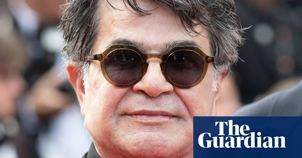 Featured image for Iran Celebrates Jafar Panahi's Cannes Palme d’Or Triumph