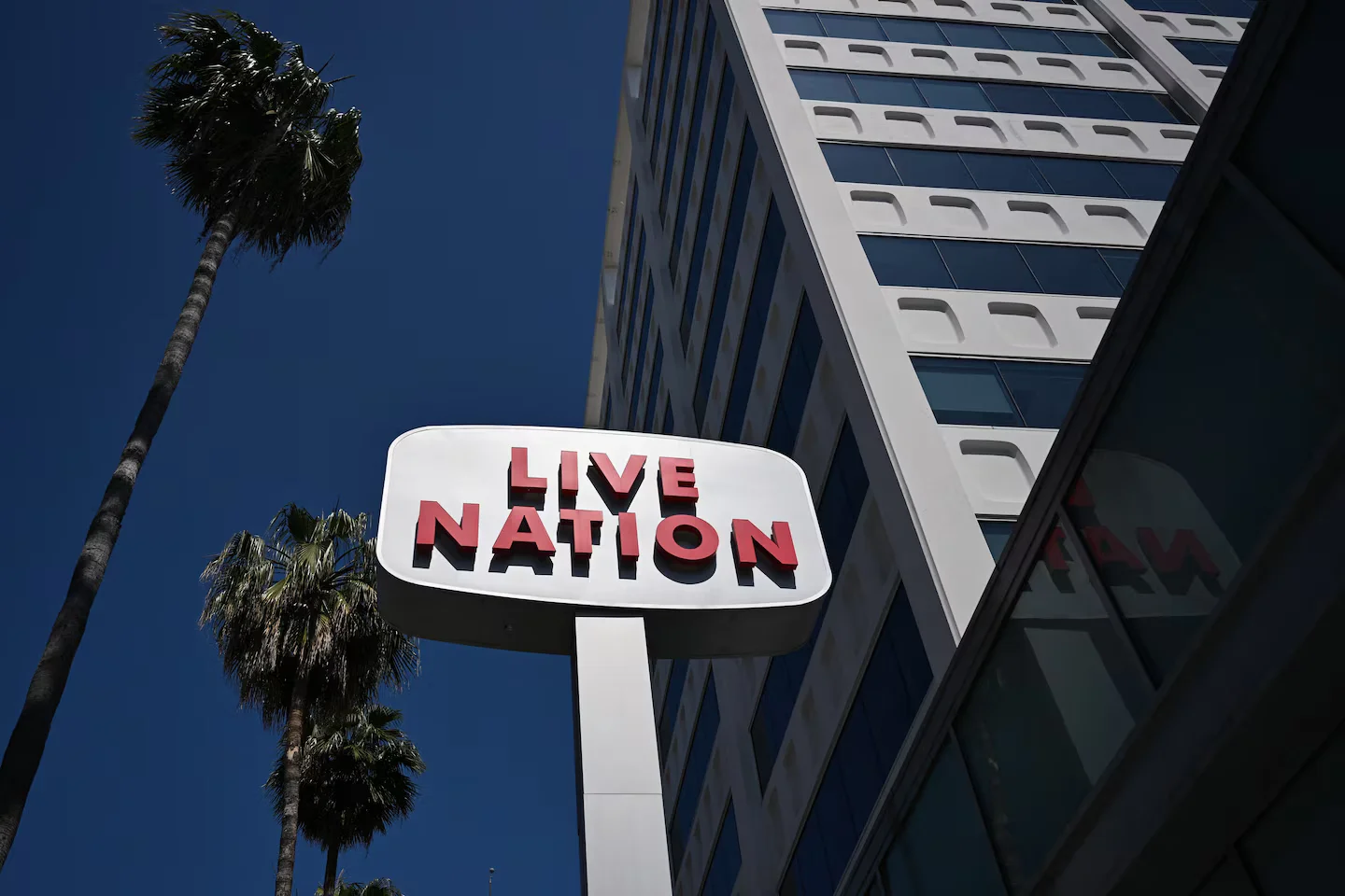 DOJ moves toward tentative settlement with Live Nation and Ticketmaster over concert monopoly