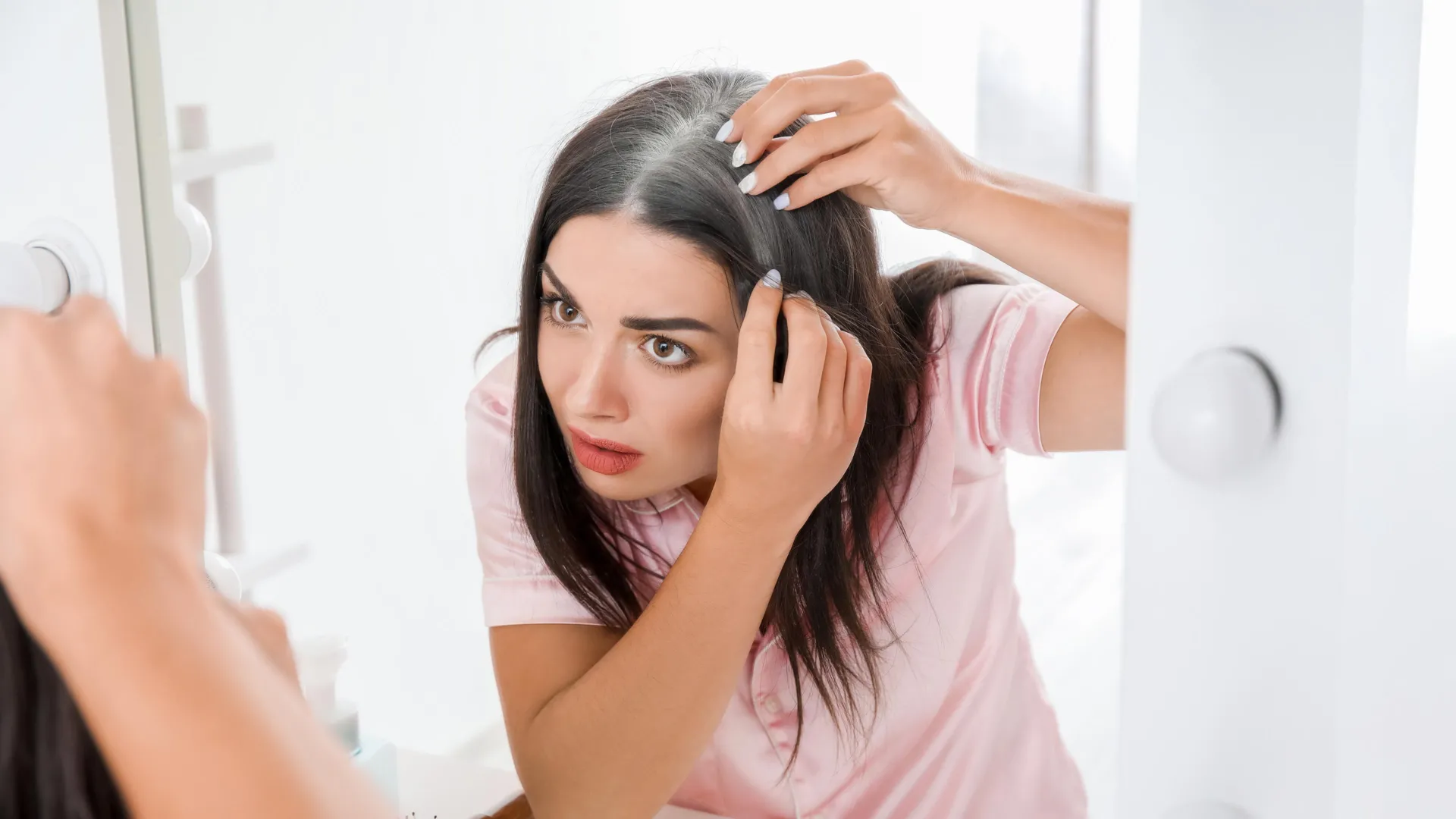 Featured image for Gray Hair Might Signal Natural Cancer Defense, Study Finds