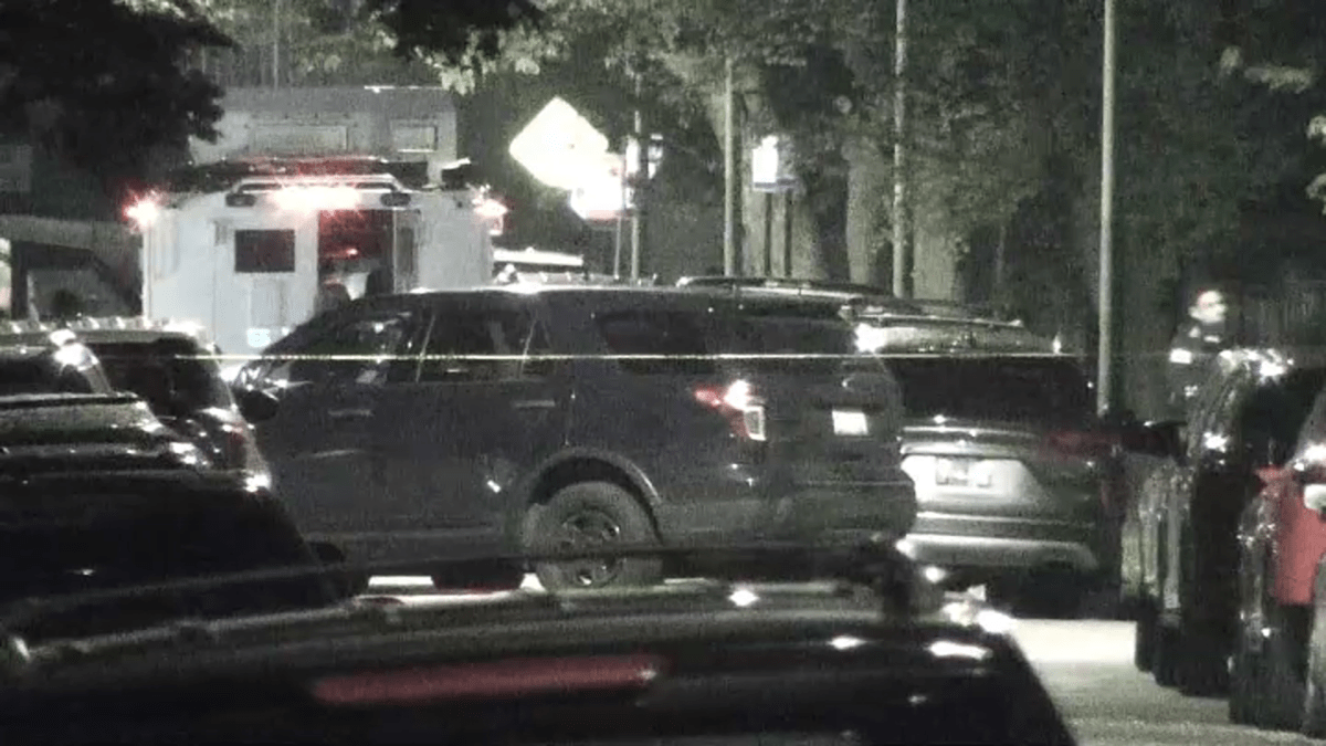 4 Suspects Arrested in Connection to Murder of Off-Duty Chicago Police Officer.