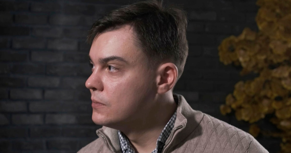 Russian defector exposes Putin's paranoid and criminal regime.