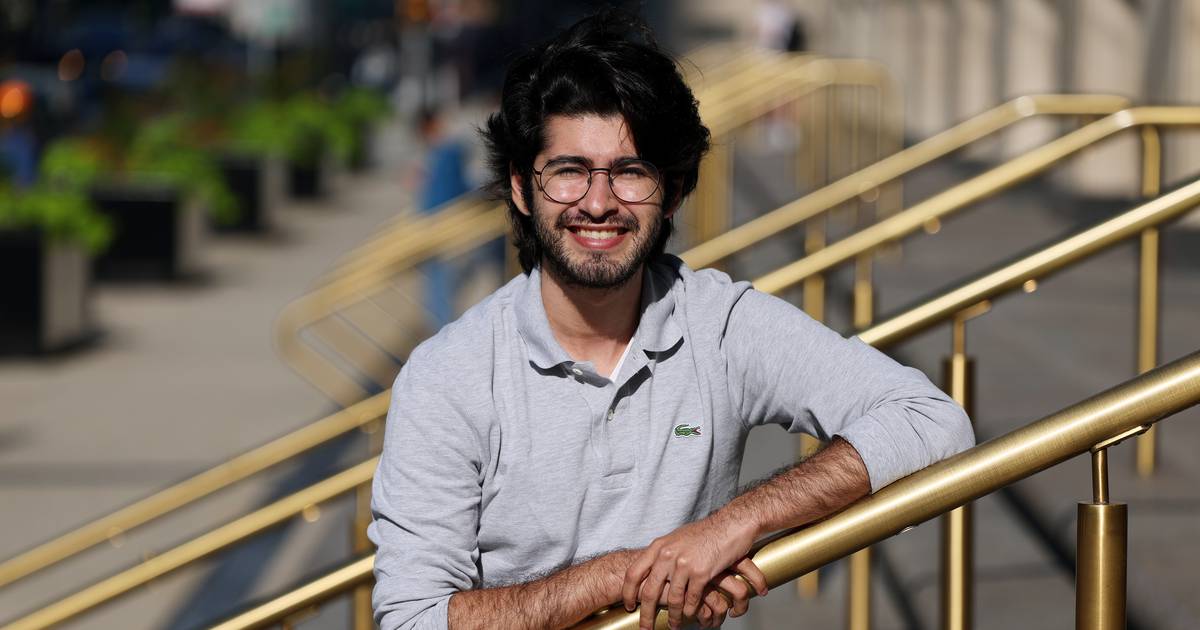 Featured image for Persistent Threat: Long COVID Continues Despite Decreased Hospital Admissions in Chicago