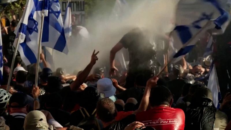 Israeli Government Defies Protests, Passes Law Limiting Supreme Court Power