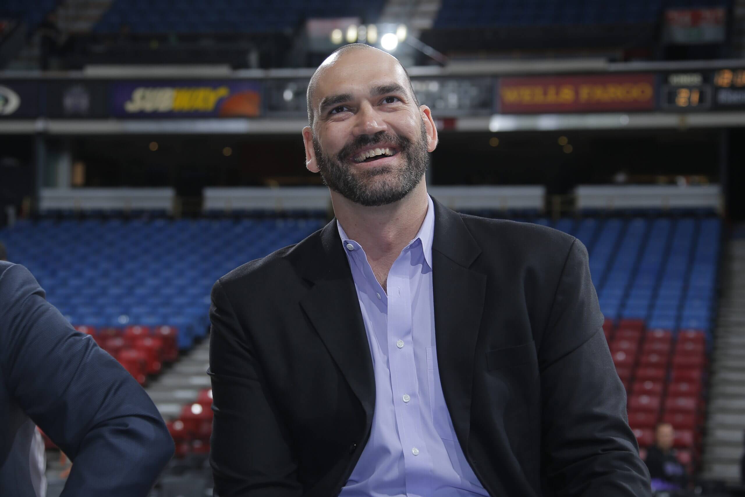 Featured image for "Ex-NBA Player Scot Pollard Successfully Receives Heart Transplant"