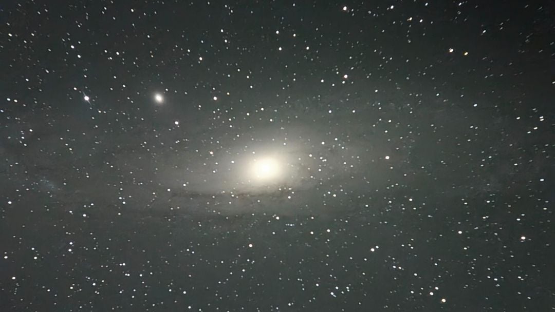Featured image for Best Time in October to Spot the Andromeda Galaxy