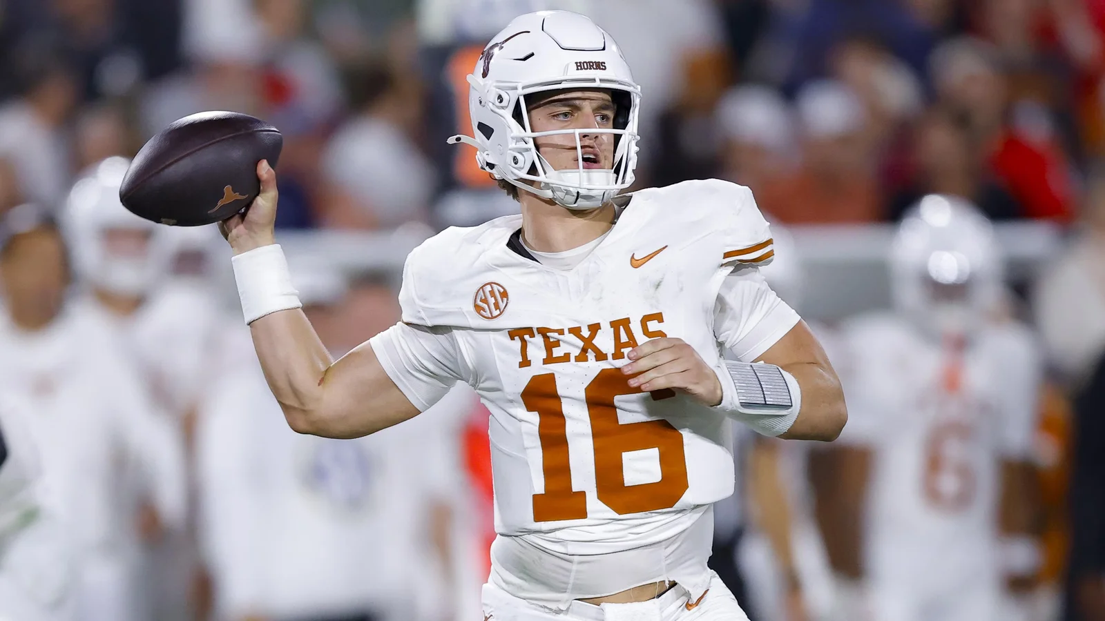 Arch Manning Set for Spring Return After Minor Foot Surgery