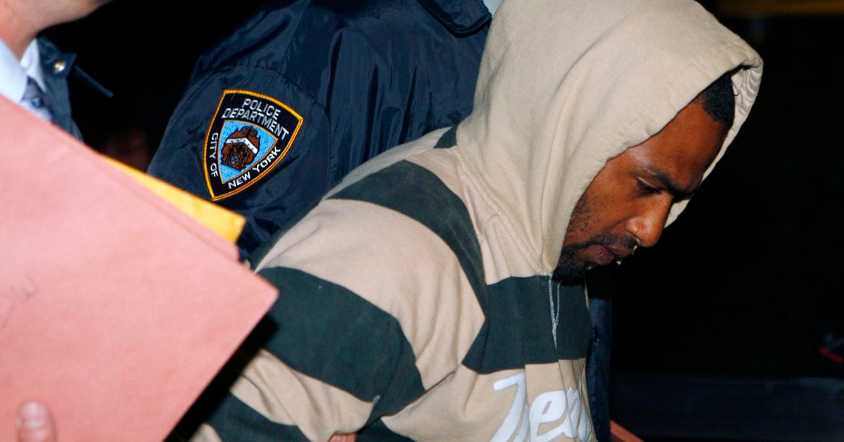 "Judge Frees 3 'Newburgh Four' in NY Synagogue Bomb Plot"