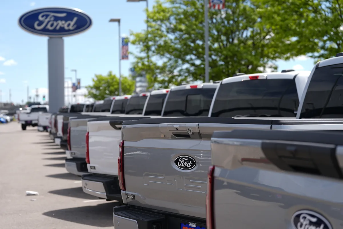 US Consumer Confidence Rebounds in May After Declines