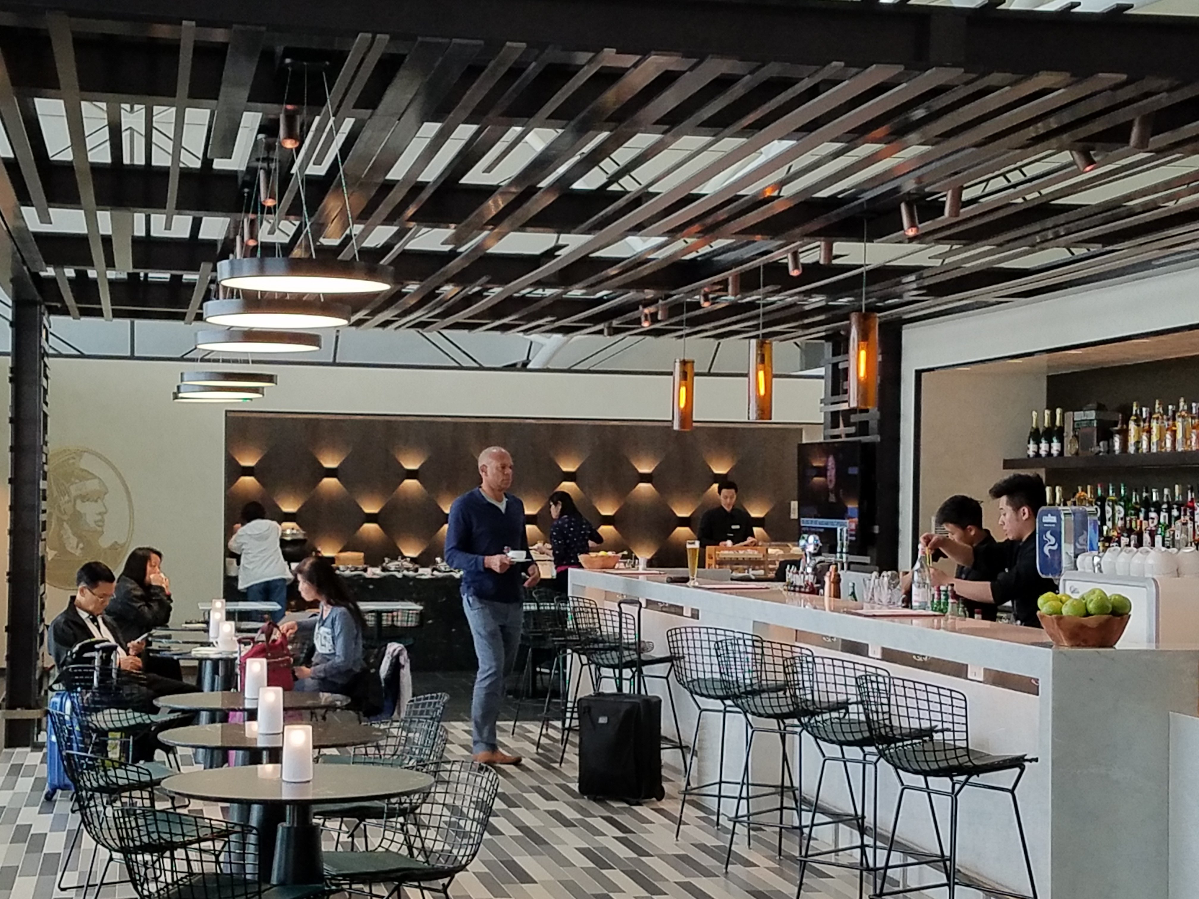 Featured image for Amex Platinum's Upgraded Perks and Fee Increase: Is It Worth It?