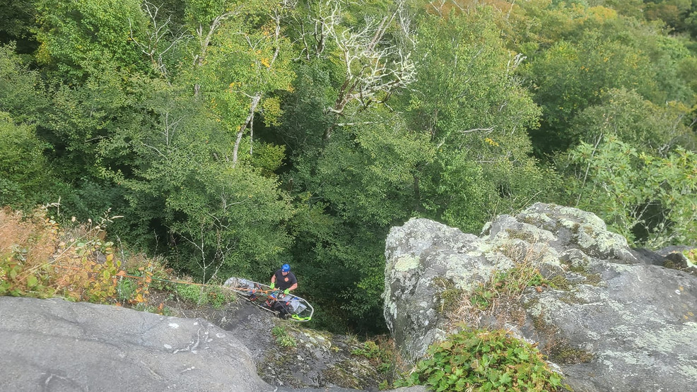 Featured image for Tragic Deaths on Blue Ridge Parkway: Woman Falls from Cliff