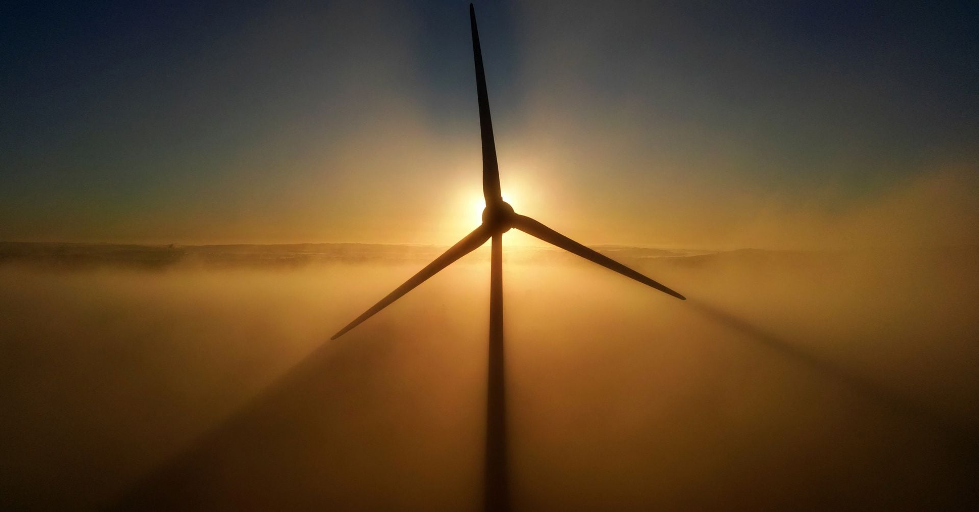 Featured image for "Challenges Buffet Wind Power Giants Amid Sector Troubles"