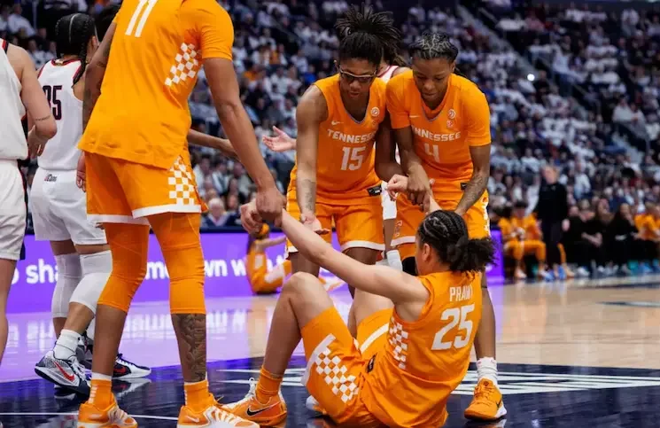 Prawl Takes Next Step: Tennessee Five-Star Freshman Enters Transfer Portal