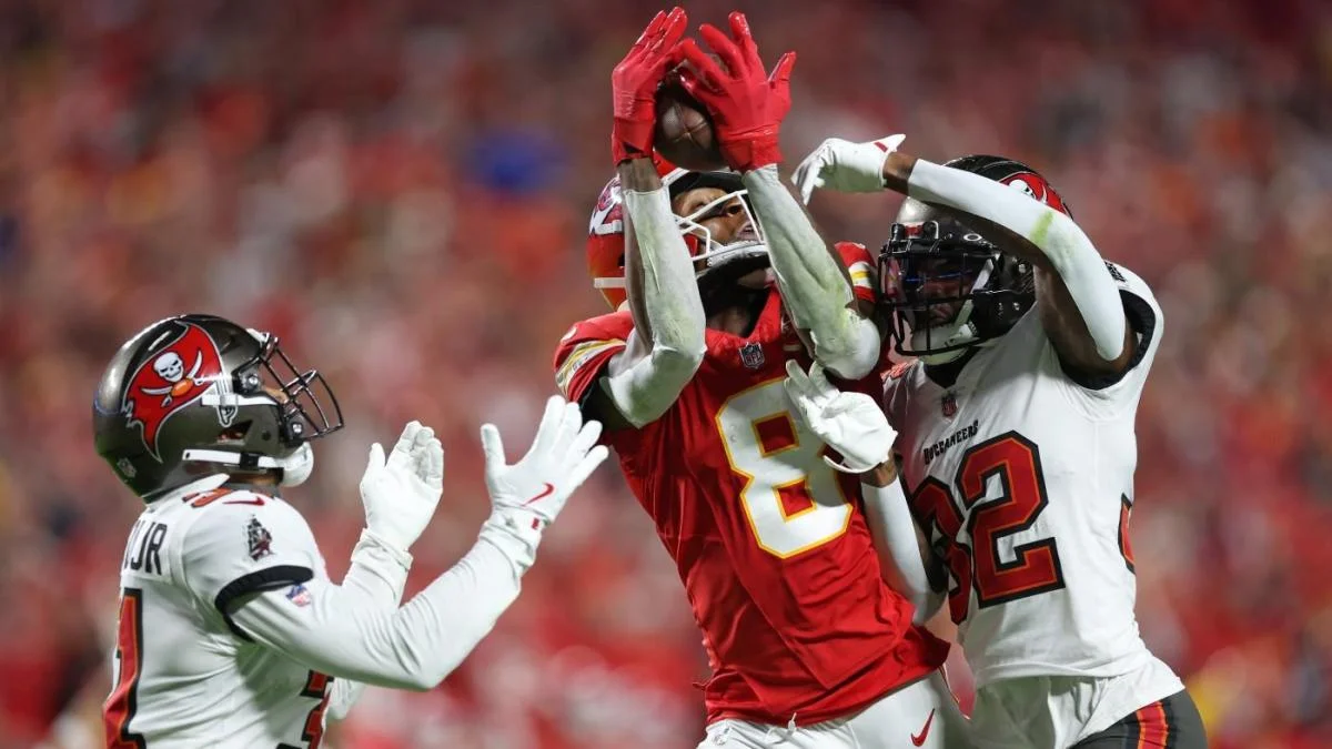 Featured image for NFL Week 9 Recap: Chiefs Shine, Cowboys Stumble, Flacco Proves a Point