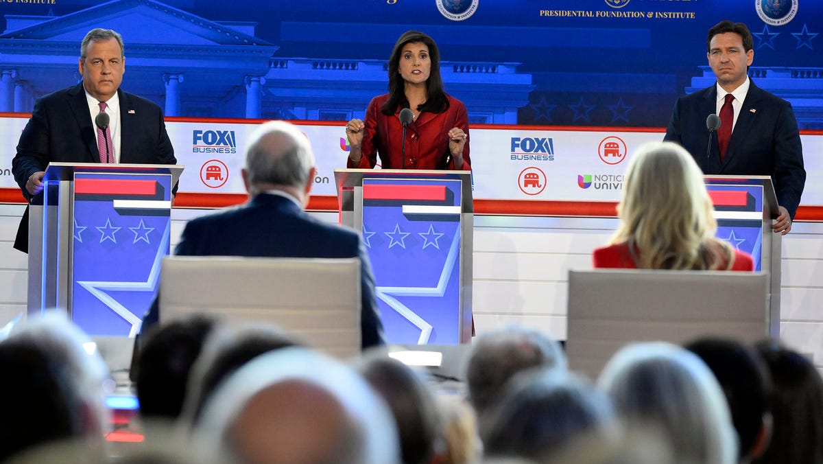 "Nikki Haley Surges Ahead of DeSantis in New Hampshire as Trump Holds Lead, Polls Show"