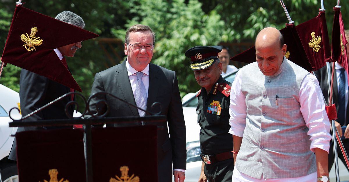 Featured image for Germany's Thyssenkrupp eyes submarine deal with Indian Navy to reduce reliance on Russian weapons.