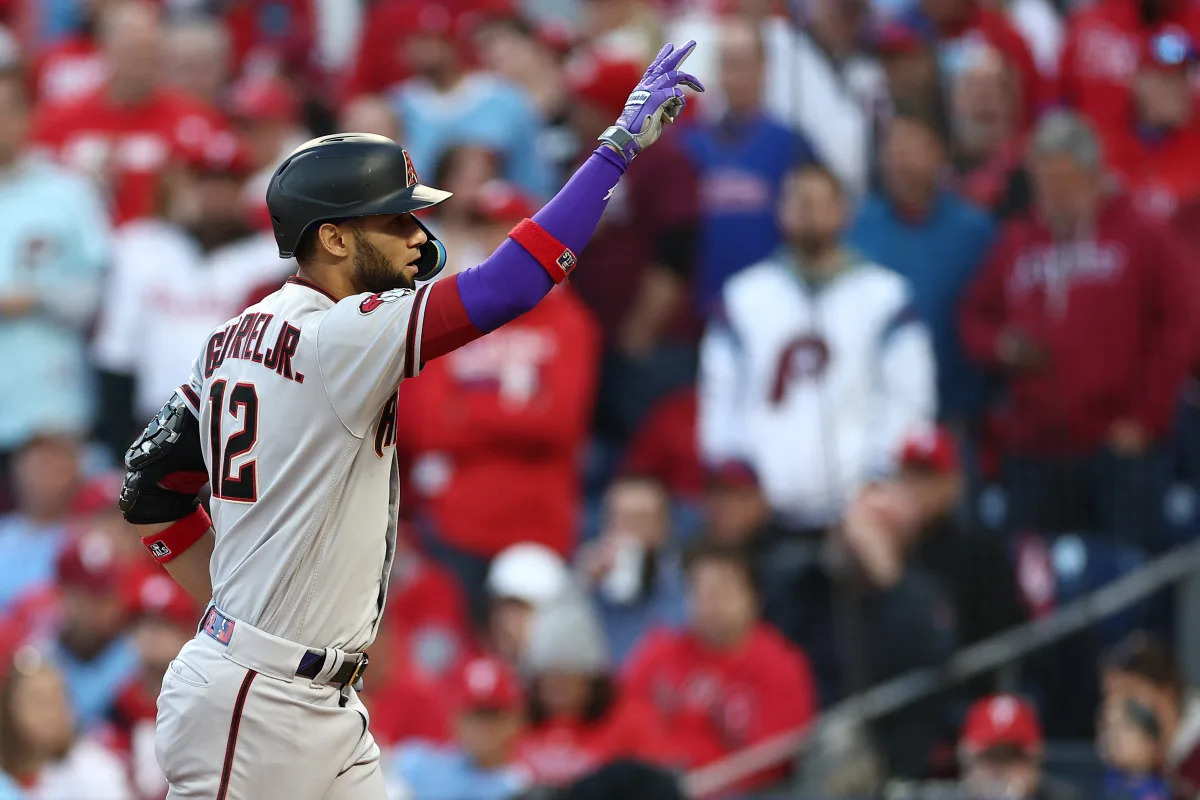 "Rangers Dominate Game 7, Diamondbacks Push Phillies to Game 7: ALCS, NLCS Recap"