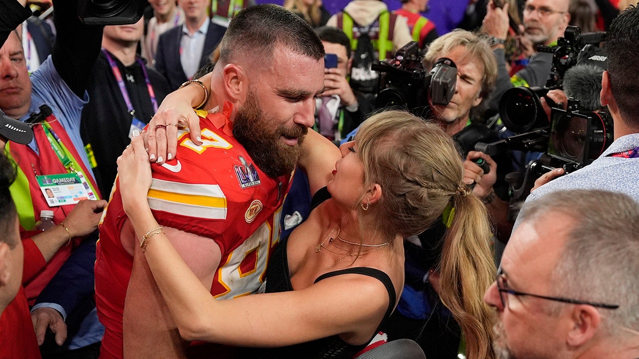 "Taylor Swift's Potential Appearance at Chiefs' Victory Parade Breaks Super Bowl Viewership Record"