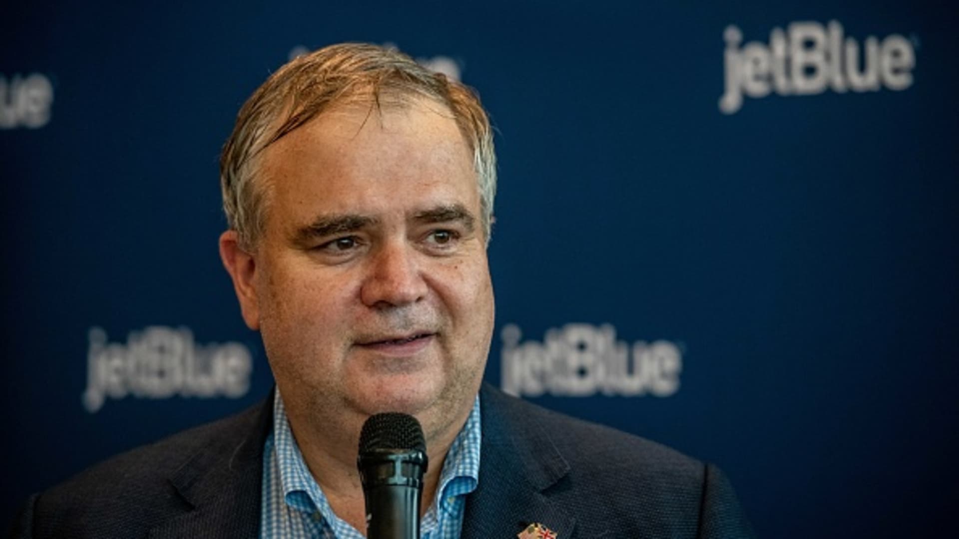 "JetBlue CEO Robin Hayes to Step Down, COO Joanna Geraghty to Take Helm"